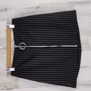 Forever 21 black white pinstripe academia mini skirt exposed zipper Size Small